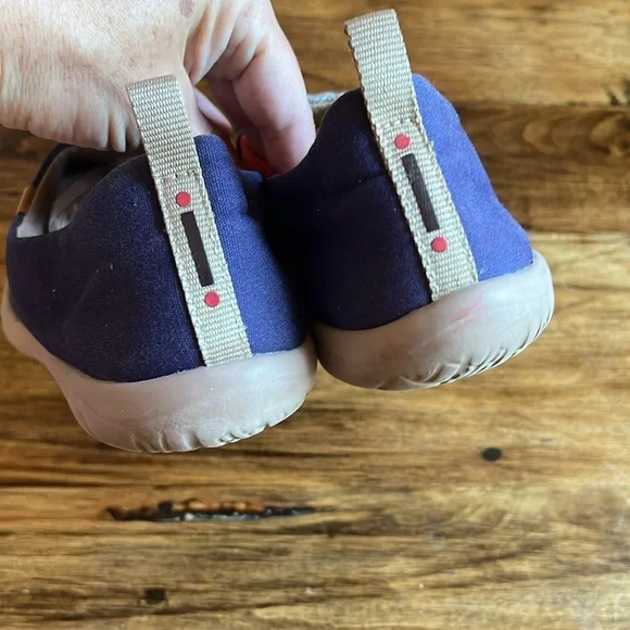 UIN Dreamcatcher Slip-On Shoes - Picture 5 of 13